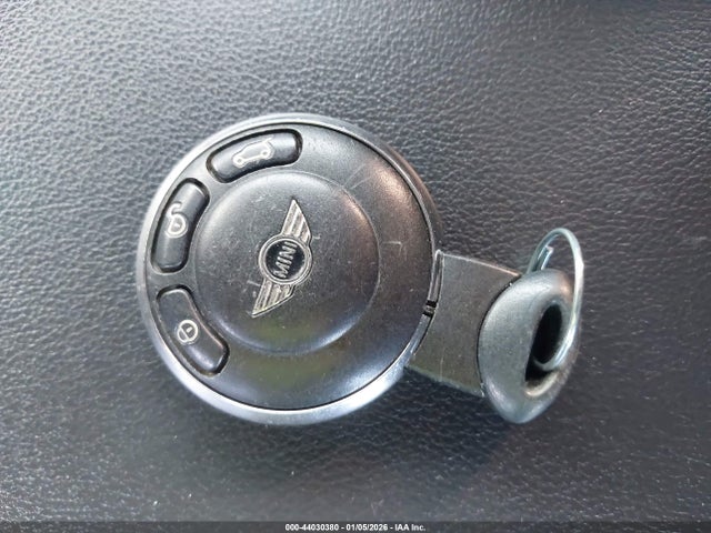 2012 MINI COOPER WMWSU3C59CT256028 Photo 10