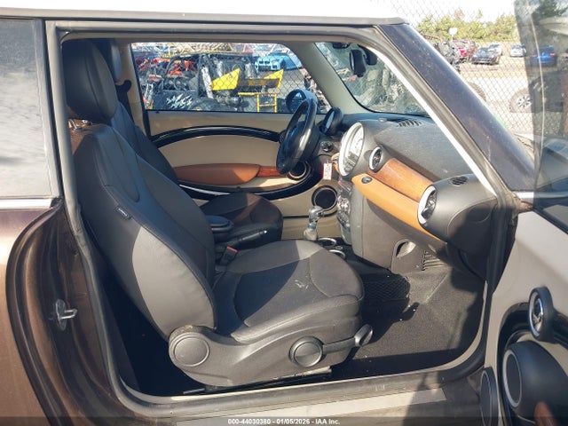 2012 MINI COOPER WMWSU3C59CT256028 Photo 4