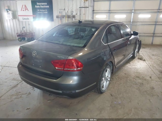 2013 VOLKSWAGEN PASSAT 1VWBN7A30DC056338 Photo 3