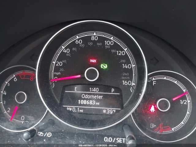 3VW517AT9HM821253 Volkswagen Beetle #pinkbeetle/1.8t Classic/1.8t S/1.8t Se/1.8t Sel