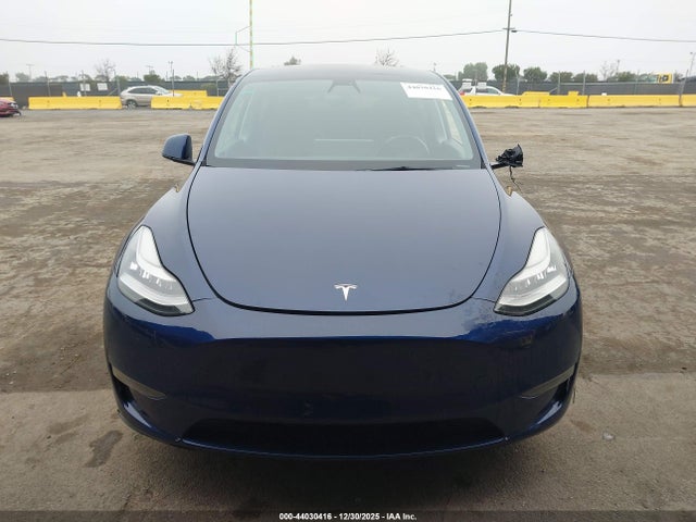 44030416 :رقم المزاد ، 5YJYGDED2MF109634 vin ، 2021 Tesla Model Y Standard Range Rear-wheel Drive مزاد بيع