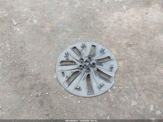 44030416 :رقم المزاد ، 5YJYGDED2MF109634 vin ، 2021 Tesla Model Y Standard Range Rear-wheel Drive مزاد بيع