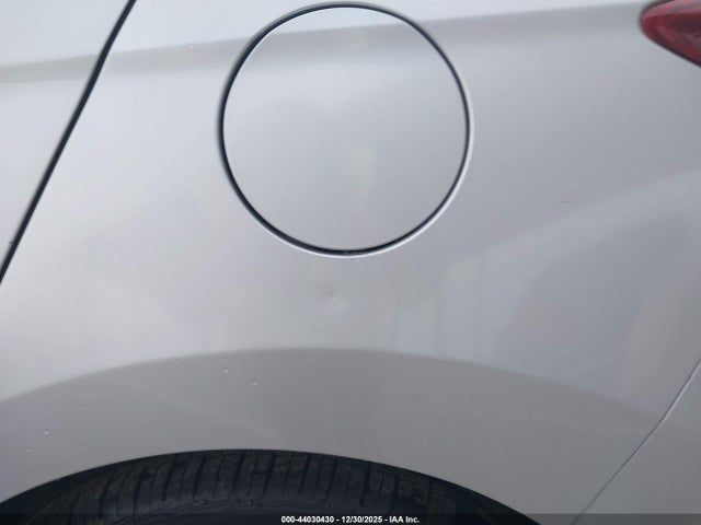 KMHD84LF8JU613703 Hyundai Elantra Value Edition