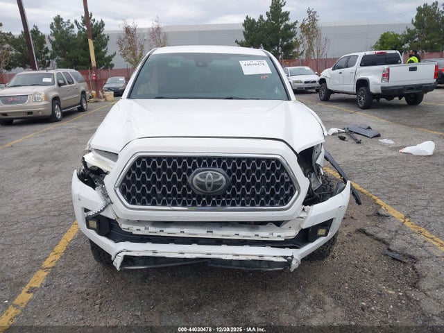 Продажа на аукционе авто 2019 Toyota Tacoma Trd Off Road, vin: 3TMCZ5AN6KM243550, номер лота: 44030478