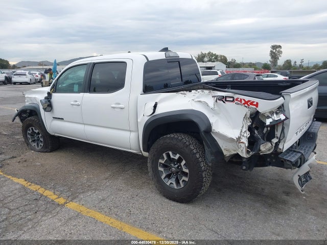 Продажа на аукционе авто 2019 Toyota Tacoma Trd Off Road, vin: 3TMCZ5AN6KM243550, номер лота: 44030478