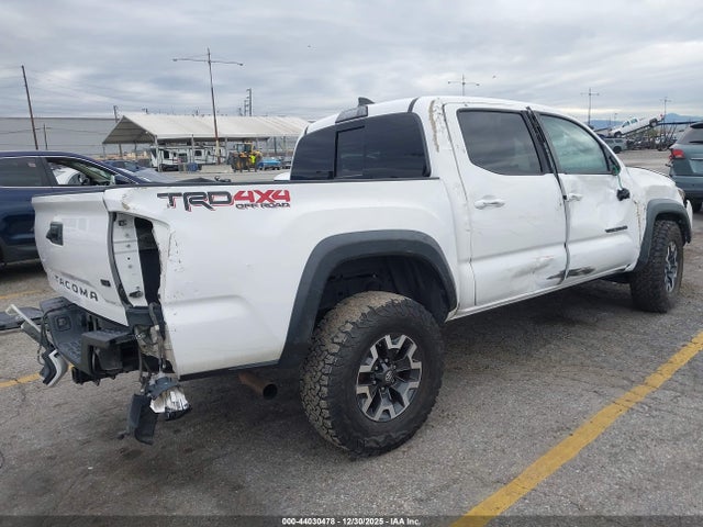 Продажа на аукционе авто 2019 Toyota Tacoma Trd Off Road, vin: 3TMCZ5AN6KM243550, номер лота: 44030478