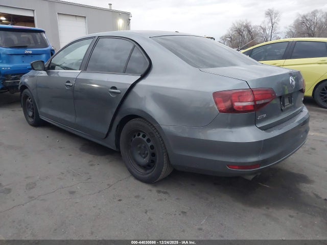 3VW2B7AJ8HM348525 Volkswagen Jetta 1.4t S