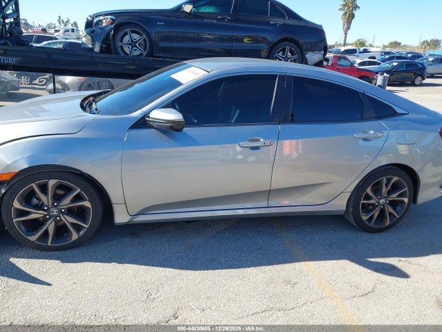 2HGFC2F88LH585194 Honda Civic Sport