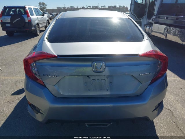 2HGFC2F88LH585194 Honda Civic Sport