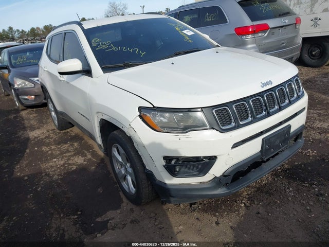 2019 Jeep Compass Latitude 4x4 მანქანა იყიდება აუქციონზე, vin: 3C4NJDBB0KT703810, აუქციონის ნომერი: 44030620