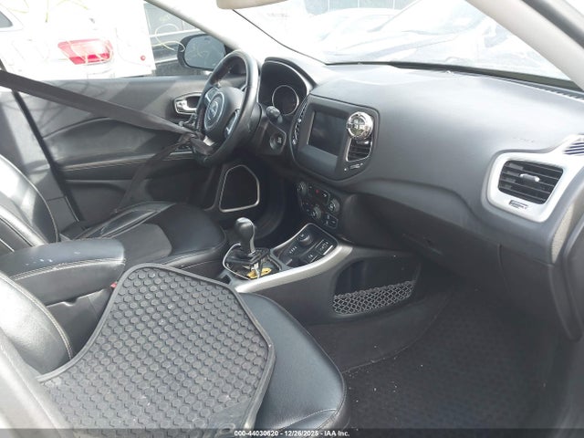 2019 Jeep Compass Latitude 4x4 მანქანა იყიდება აუქციონზე, vin: 3C4NJDBB0KT703810, აუქციონის ნომერი: 44030620