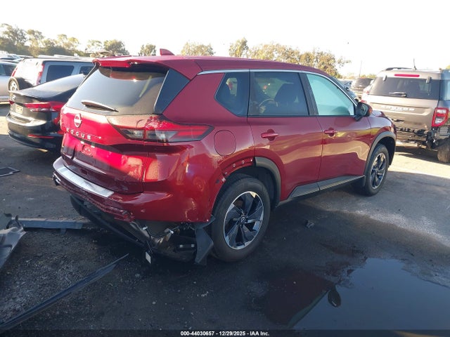 JN8BT3BAXSW342115 Nissan Rogue Sv Fwd