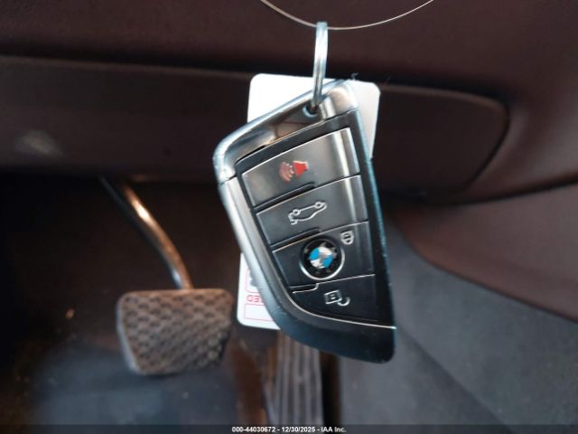 2017 BMW X5 5UXKR0C3XH0X81799 Photo 10