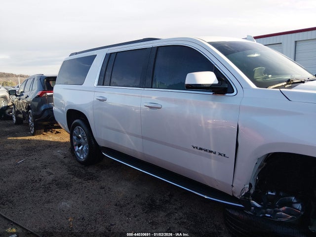 44030691 :رقم المزاد ، 1GKS1GKC5GR331950 vin ، 2016 Gmc Yukon Xl Slt مزاد بيع
