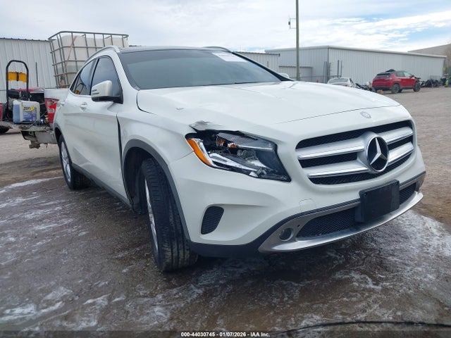 2017 MERCEDES-BENZ GLA 250 WDCTG4GB2HJ336773
