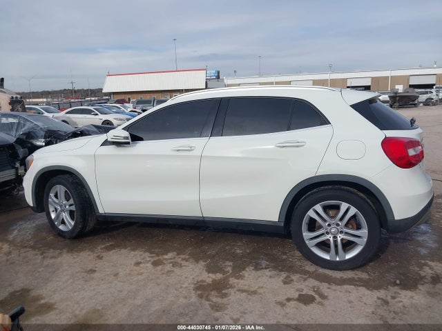 2017 Mercedes-benz Gla 250 4matic მანქანა იყიდება აუქციონზე, vin: WDCTG4GB2HJ336773, აუქციონის ნომერი: 44030745