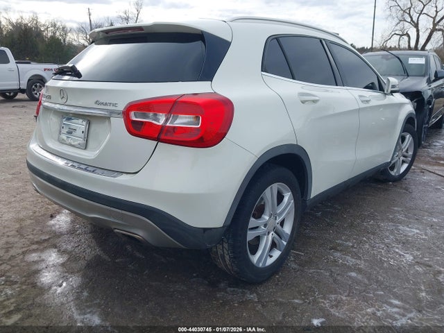 2017 MERCEDES-BENZ GLA 250 WDCTG4GB2HJ336773 Photo 3