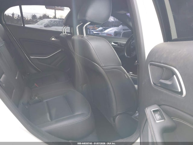 2017 MERCEDES-BENZ GLA 250 WDCTG4GB2HJ336773 Photo 7