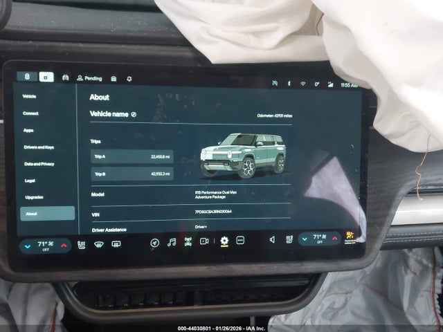 7PDSGCBA3RN030064 Rivian R1s