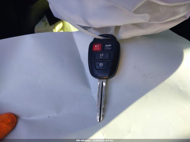 5YFBURHE1GP465307 Toyota Corolla S Plus