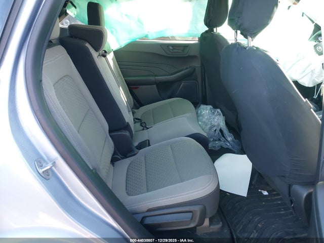 1FMCU0EZ8NUB99139 Ford Escape Se Plug-in Hybrid