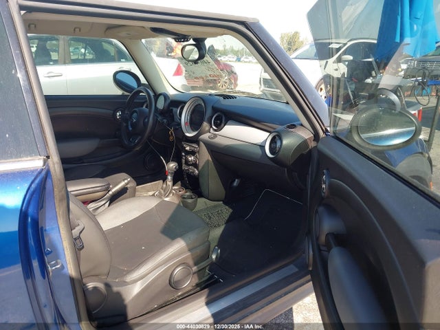 2012 MINI COOPER WMWSU3C50CT264003 Photo 4