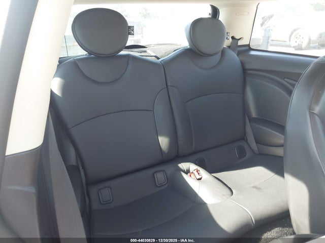 2012 MINI COOPER WMWSU3C50CT264003 Photo 7