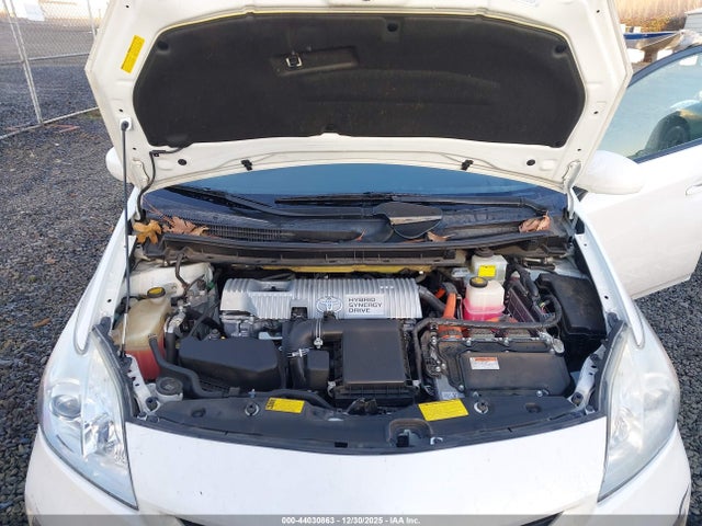 JTDKN3DU3E0362128 Toyota Prius Two