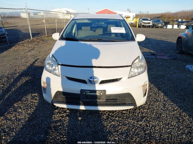 JTDKN3DU3E0362128 Toyota Prius Two
