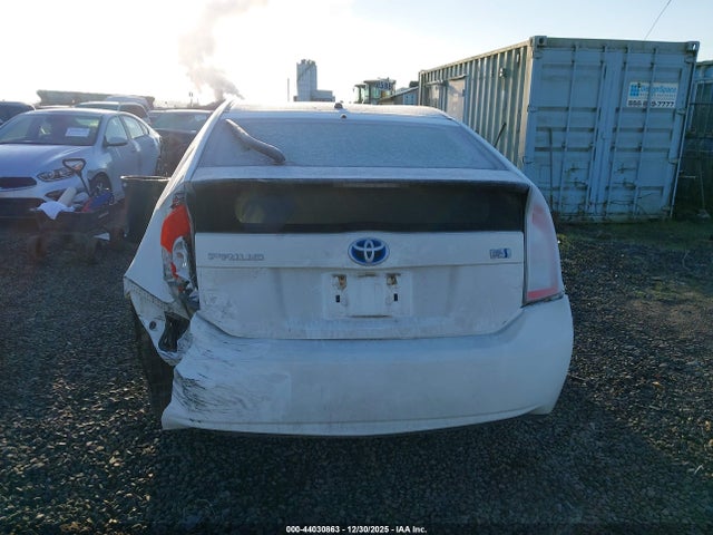 JTDKN3DU3E0362128 Toyota Prius Two