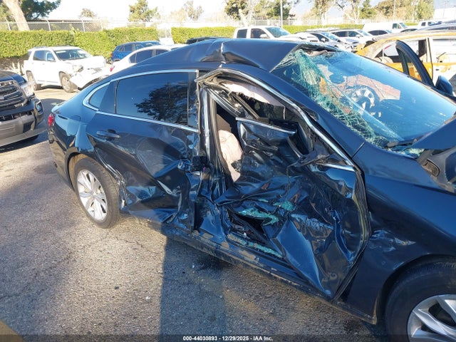 1G1ZD5STXKF127458 Chevrolet MALIBU LT