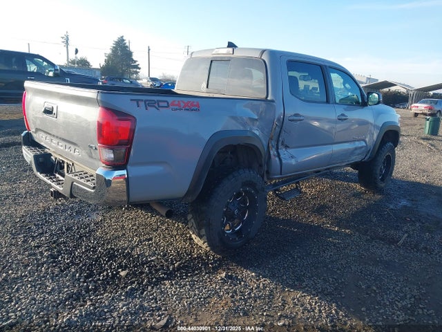 2019 Toyota Tacoma Trd Off Road მანქანა იყიდება აუქციონზე, vin: 3TMCZ5AN0KM283526, აუქციონის ნომერი: 44030901