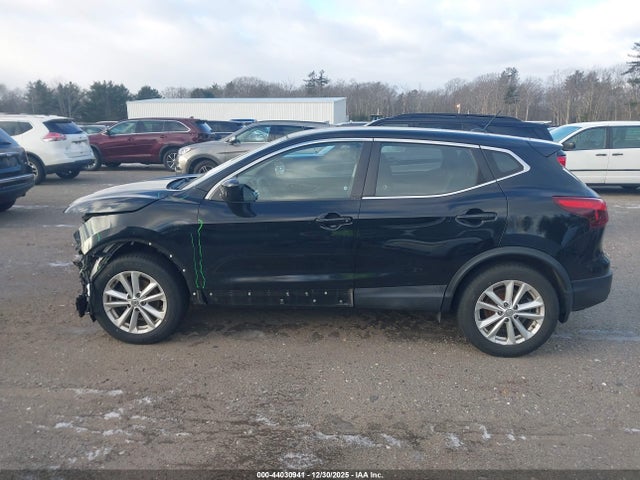 JN1BJ1CR4JW253152 Nissan Rogue Sport S