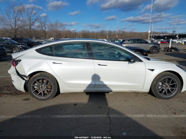 Продажа на аукционе авто 2023 Tesla Model 3 Rear-wheel Drive, vin: 5YJ3E1EA9PF559662, номер лота: 44030947