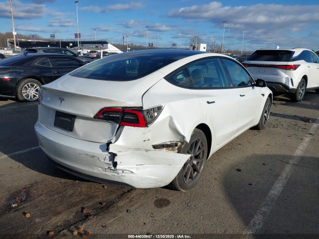 Продажа на аукционе авто 2023 Tesla Model 3 Rear-wheel Drive, vin: 5YJ3E1EA9PF559662, номер лота: 44030947