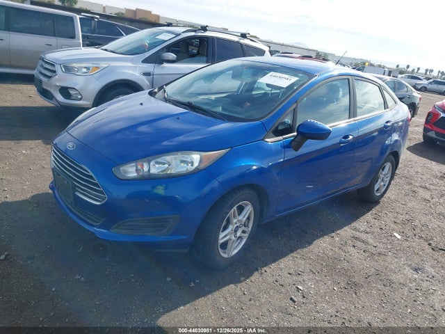 Ford FIESTA SE 2018 3FADP4BJ2JM141019 Image 2