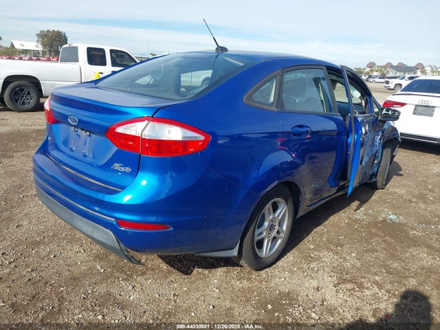 Ford FIESTA SE 2018 3FADP4BJ2JM141019 Image 4