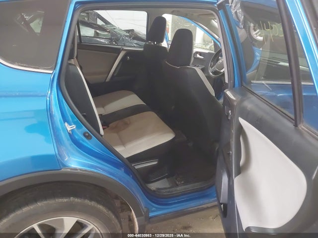 JTMRJREV9JD240560 Toyota Rav4 Hybrid Xle