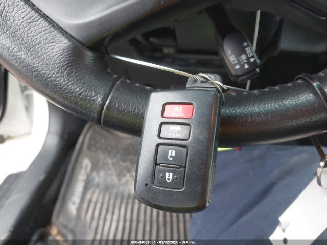 4T1BF1FK1FU936910 Toyota CAMRY XLE