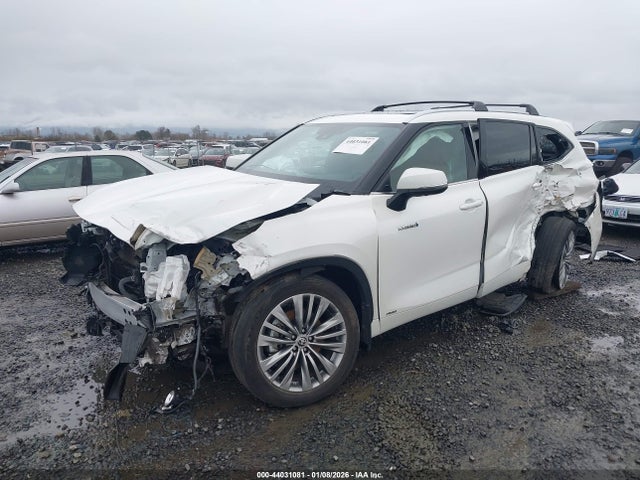Toyota Highlander Hybrid Platinum 2021 5TDEBRCH9MS023625 Image 2