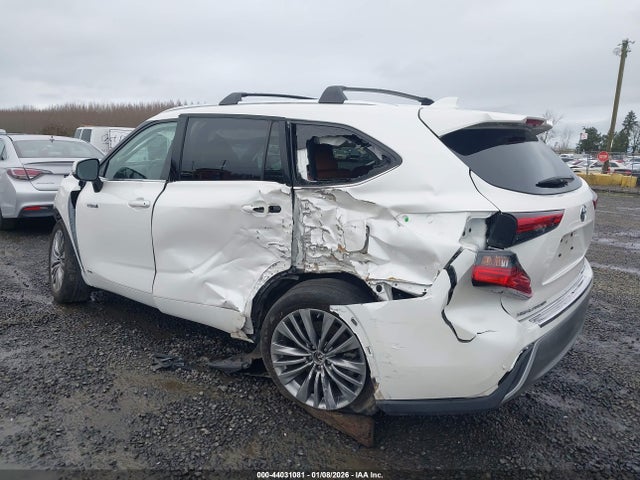 Toyota Highlander Hybrid Platinum 2021 5TDEBRCH9MS023625 Image 3
