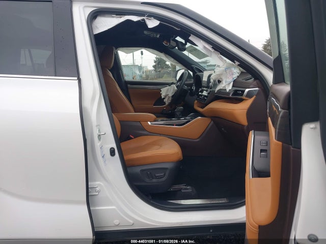 Toyota Highlander Hybrid Platinum 2021 5TDEBRCH9MS023625 Image 5