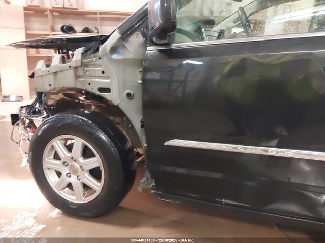 44031100 :رقم المزاد ، 2C4RC1BGXDR554723 vin ، 2013 Chrysler Town & Country Touring مزاد بيع
