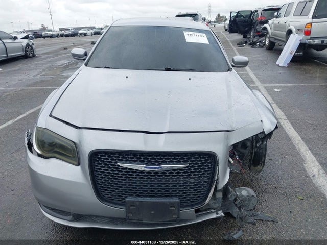 Aukcja sprzedaży 2017 Chrysler 300 Limited, vin: 2C3CCAAG6HH516252, numer aukcji: 44031109