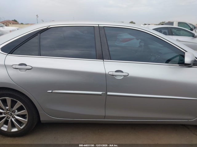 Aukcja sprzedaży 2015 Toyota Camry Hybrid Xle, vin: 4T1BD1FK0FU160923, numer aukcji: 44031150