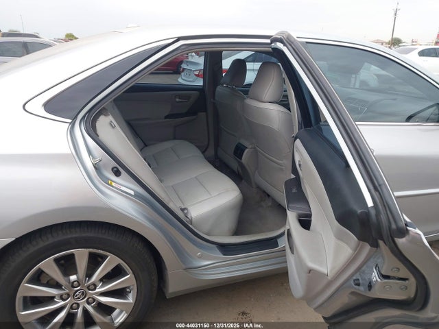 Aukcja sprzedaży 2015 Toyota Camry Hybrid Xle, vin: 4T1BD1FK0FU160923, numer aukcji: 44031150