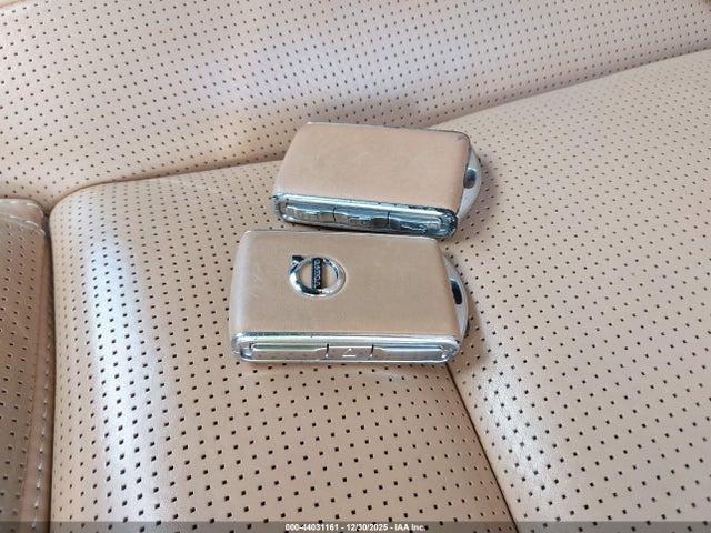 2019 VOLVO XC60 LYV102RL2KB238760 Photo 10