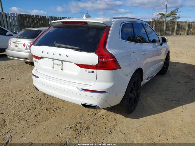 2019 VOLVO XC60 LYV102RL2KB238760 Photo 3