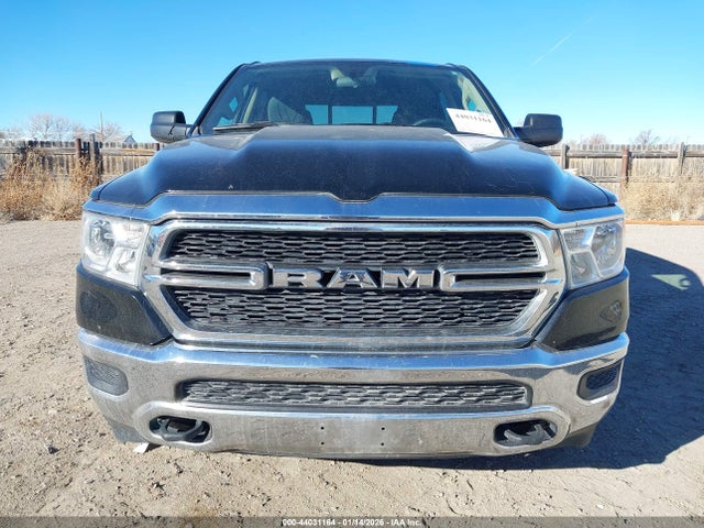 44031164 :رقم المزاد ، 1C6RRFGG1MN539231 vin ، 2021 Ram 1500 Tradesman مزاد بيع