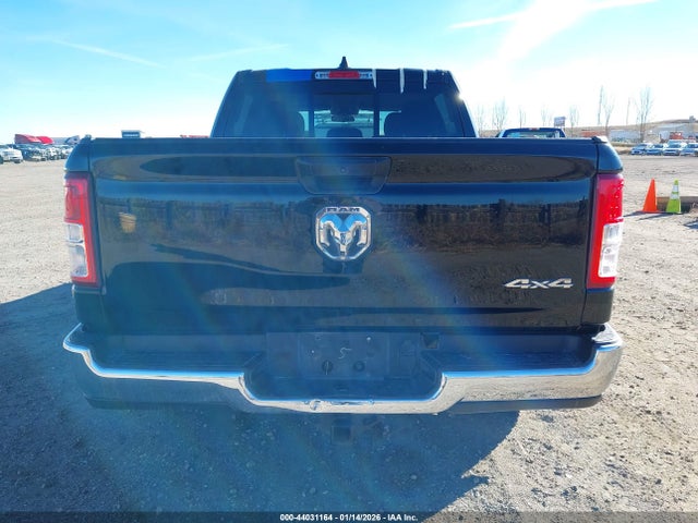 44031164 :رقم المزاد ، 1C6RRFGG1MN539231 vin ، 2021 Ram 1500 Tradesman مزاد بيع